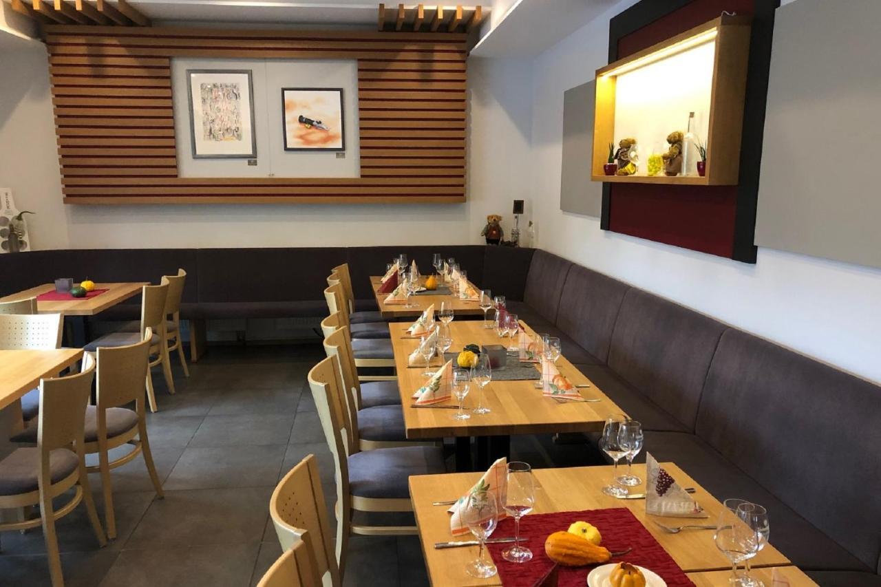 Guest house Weinmotel Simon 1 A Alzenau in Unterfranken